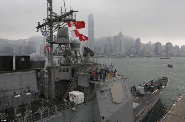 131112-USS Antietam-victoria-hongkong