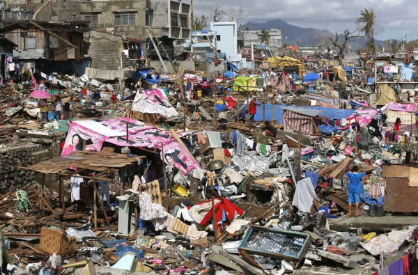 37-philippines-typhoon-haiyan-tacloban-131113