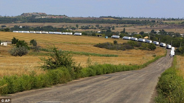 140822-A_Russian_convoy_of_truck-2