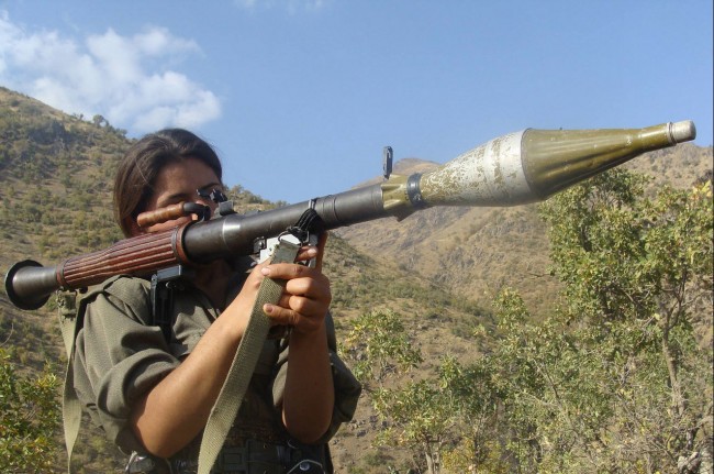 Female Kurdish fighters-syria-14