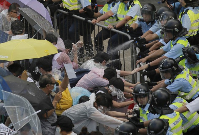 140928-hong kong umbrella protest-01