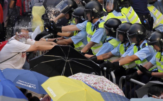 140928-hong kong umbrella protest-03