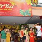 Lang thang lễ hội Tết Việt Ất Mùi ở Nhà Văn hóa Thanh niên