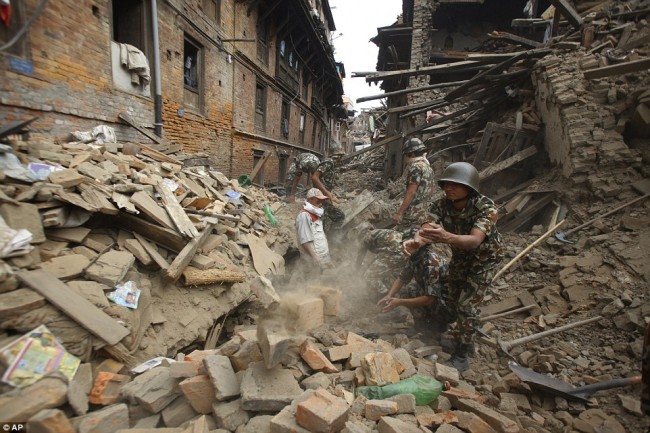 150425-nepal-earthquake-25