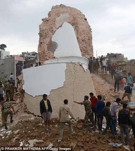 150425-nepal-earthquake-36