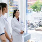 FPT Long Châu cấp cứu thành công cho một phụ nữ bị sốc phản vệ khi đang mua thuốc tại nhà thuốc